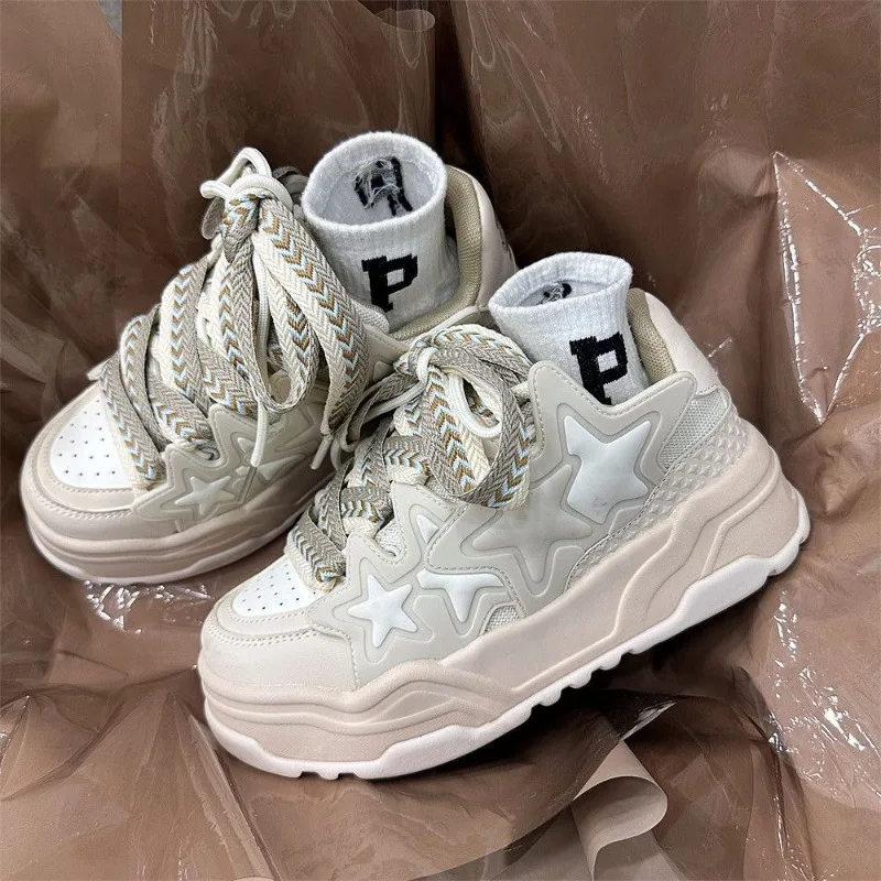 2024 New Autumn and Winter New Platform Height Increasing Comfortable Versatile Couple Casual Shoes