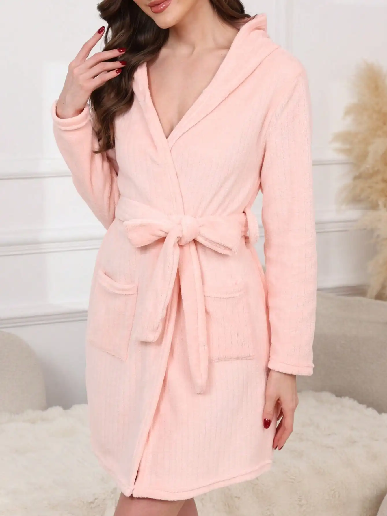 A solid color striped cardigan for women's spring, autumn and winter bathrobes, a simple belted nightgown and a home gown