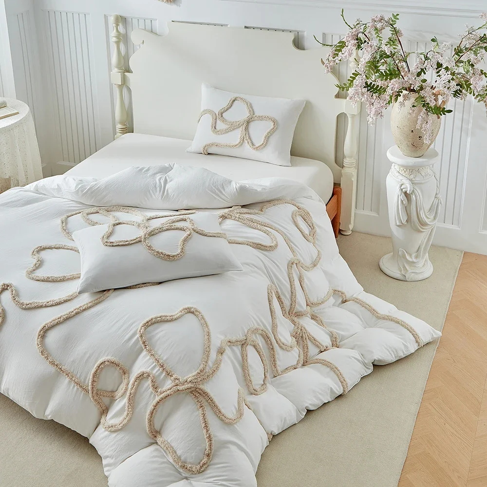 New Bow-knot Tufted Cut Flower Quilt Cover Set Queen Tufting Duvet Cover and Pillowcase Comfortable Skin-Friendly Blanket Cover