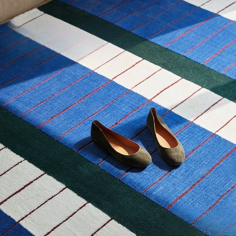 

Klein blue carpet dopamine bedroom medieval Bauhaus living room room decoration non-slip and dirt-resistant