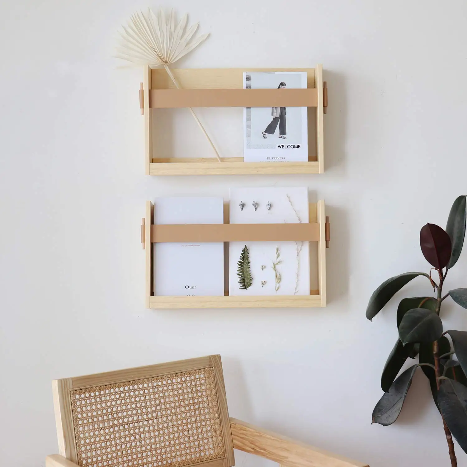 

Wooden Wall Mount Magazine Rack With PU Leather Strap, Dual-Tier File Organizer For Office, Living Room, Entryway