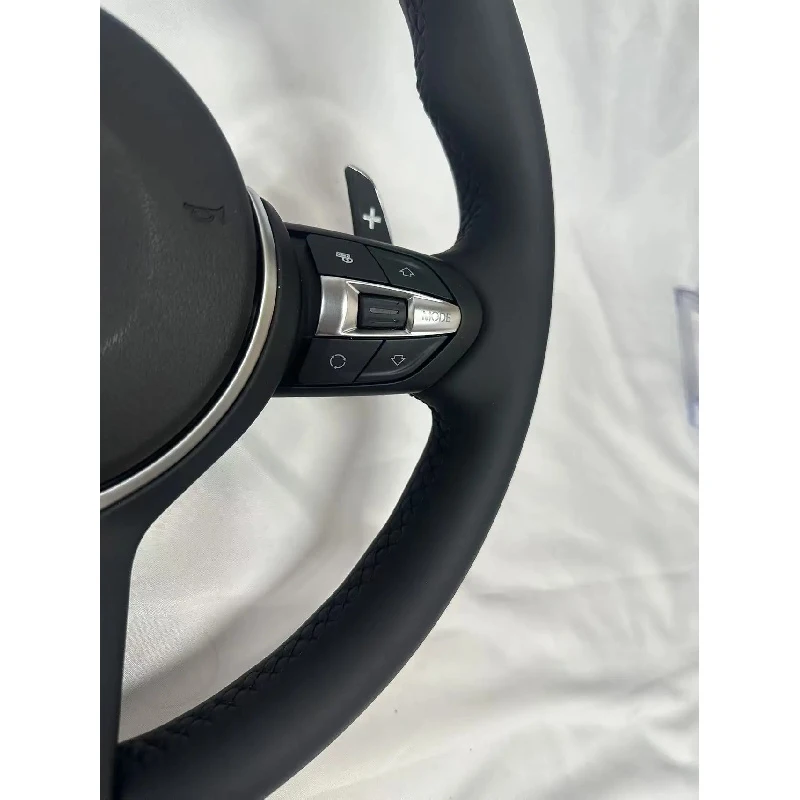 

Hot Sale Premium Leather Sport Steering Wheel Universal Auto Modification Accessory