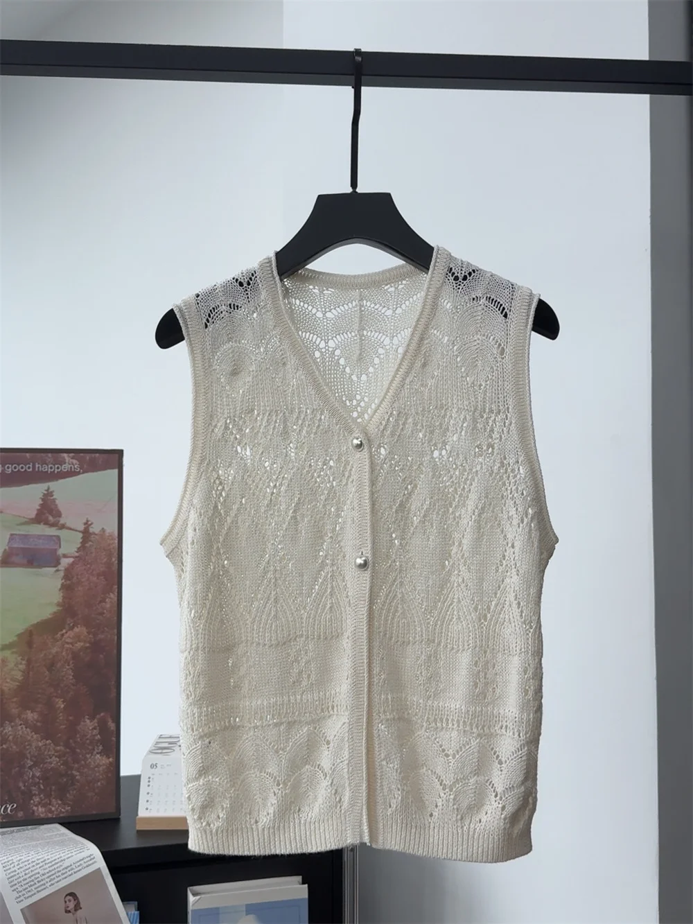 

2026 Summer New Blend Hollow-out V-neck Button Vest Cardigan Elegant Stylish Top