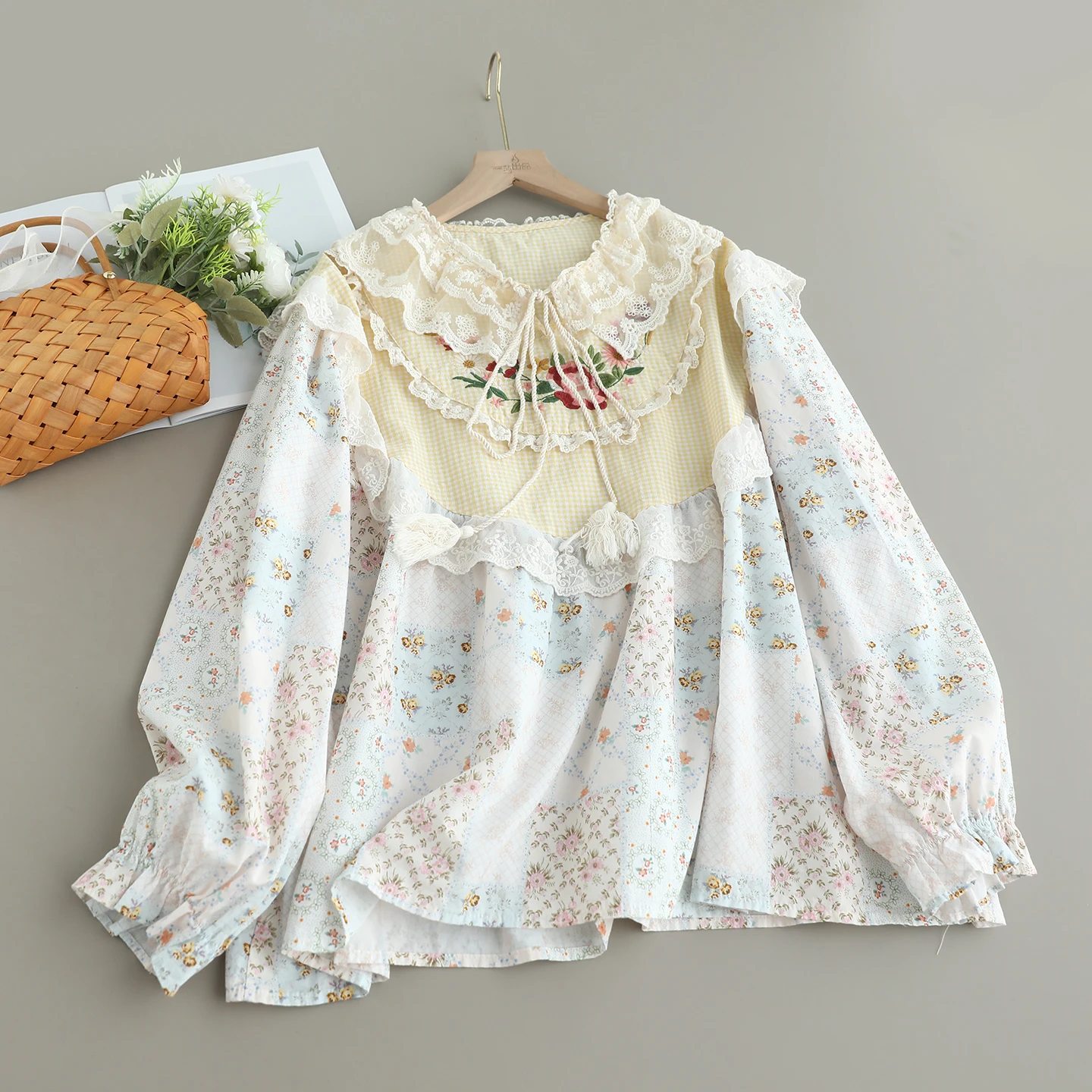 Japanese Sweet Mori Girl Vintage Plaid Lace Embroidery Floral Print Patchwork Cotton Shirts Women Long Sleeve Casual Blouse Tops