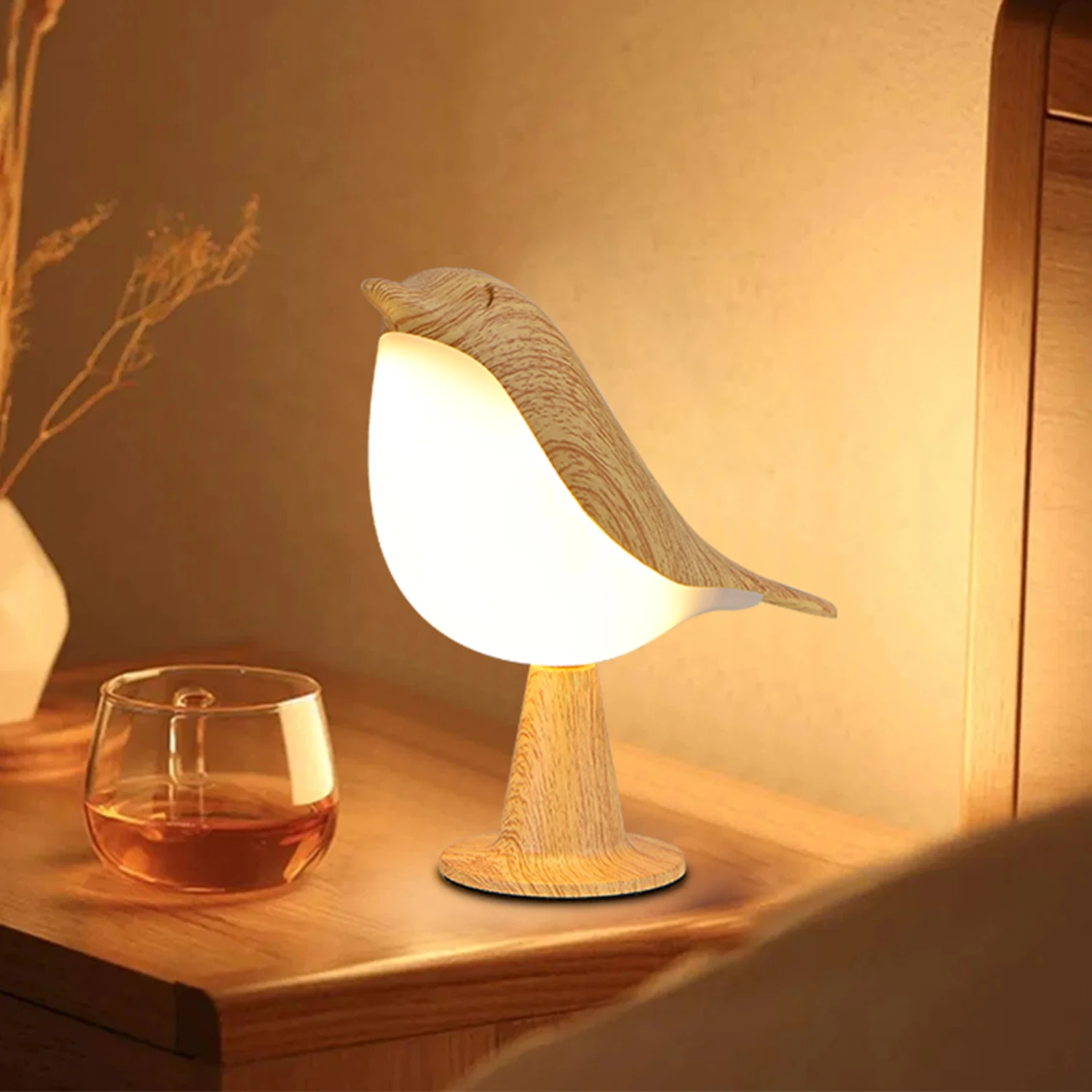 Modern and Elegant Chic Wooden Magpie LED Bedside Lamp with Touch Control - Wireless Bird Night Light for Bedroom Table Reading 