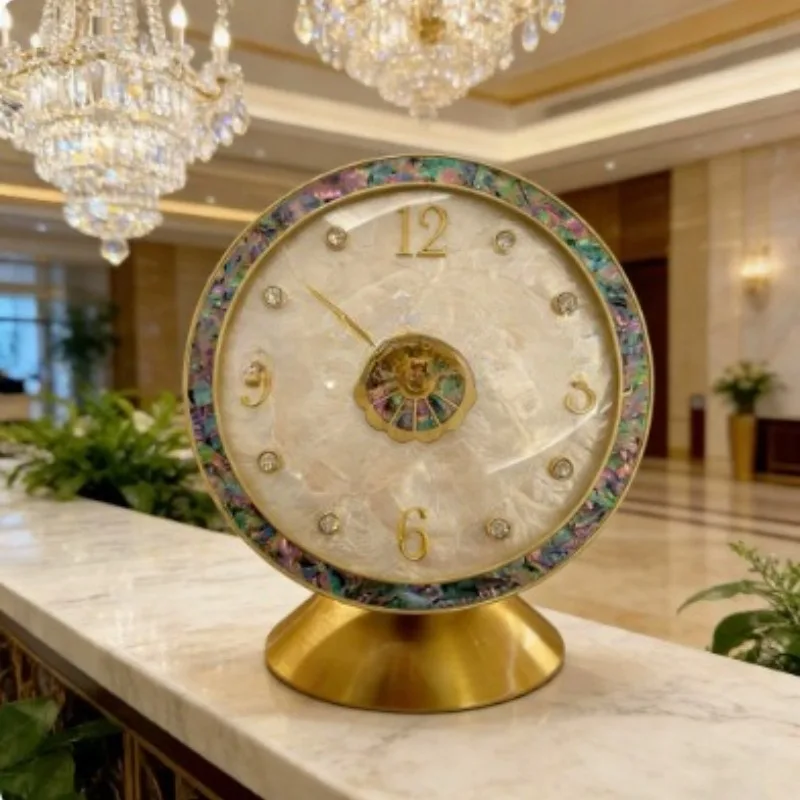 Shell clock living room 2026 new clock desktop pendulum light luxury high-end clock placement creative high-end table
