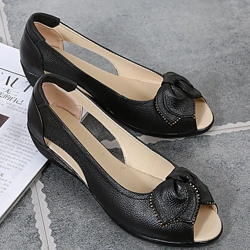 2024 Summer Women's Sandals Genuine Leather Women's Shoes Slope Heels Mom's Shoes Plus Large Peep Toe Non slip Leather Sandals
