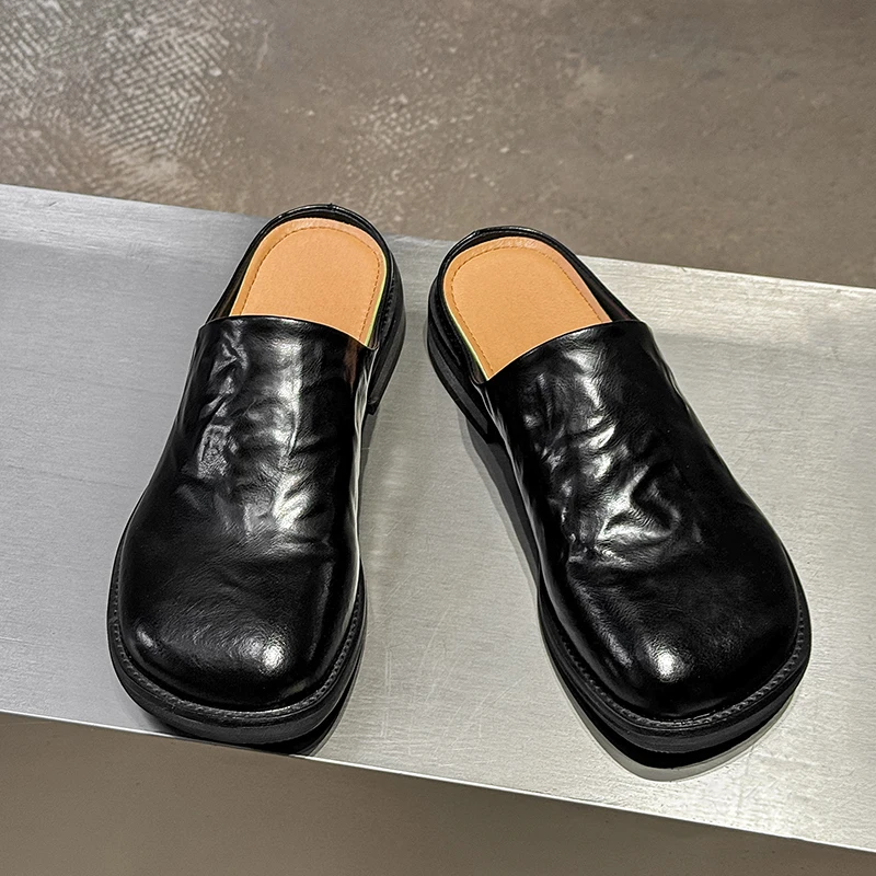 

Square Headed Half Slippers Men Shoes New Style with Retro Pleats High-end Feel Commuting Leisure Baotou Slippers