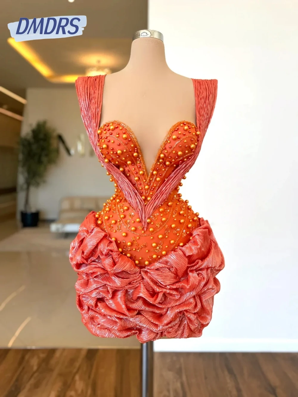 

Glitter Tank Sleeves Pearls Prom Dress Mini Sweet Ruffled Bottom Evening Gown Customized Stunning Women Dancing Party Wear