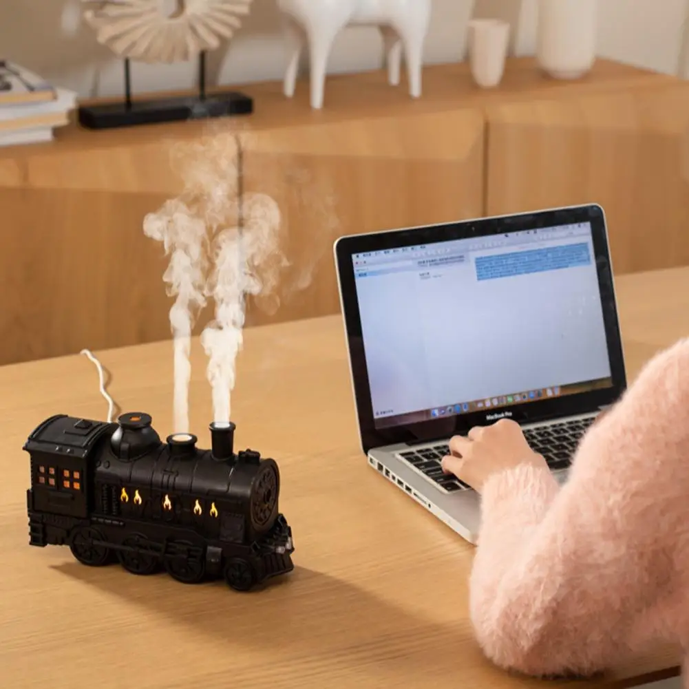 Lamp Train Shape Double Spray Ultrasonic Air Humidifier Mini Train Shape Aromatherapy Essential Oil Diffuser Atomizer with LED
