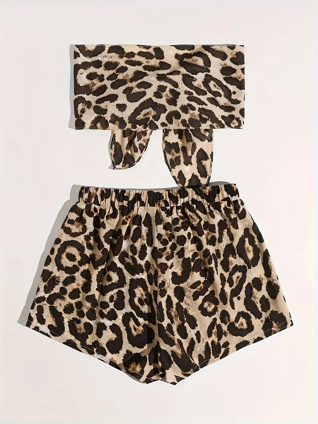 1 Set Leopardenmuster Sommer Sexy Damen-Set, Modisches Sexy Trägerloses Top und Bequeme Shorts, Angenehmer Stoff. – Detail 3