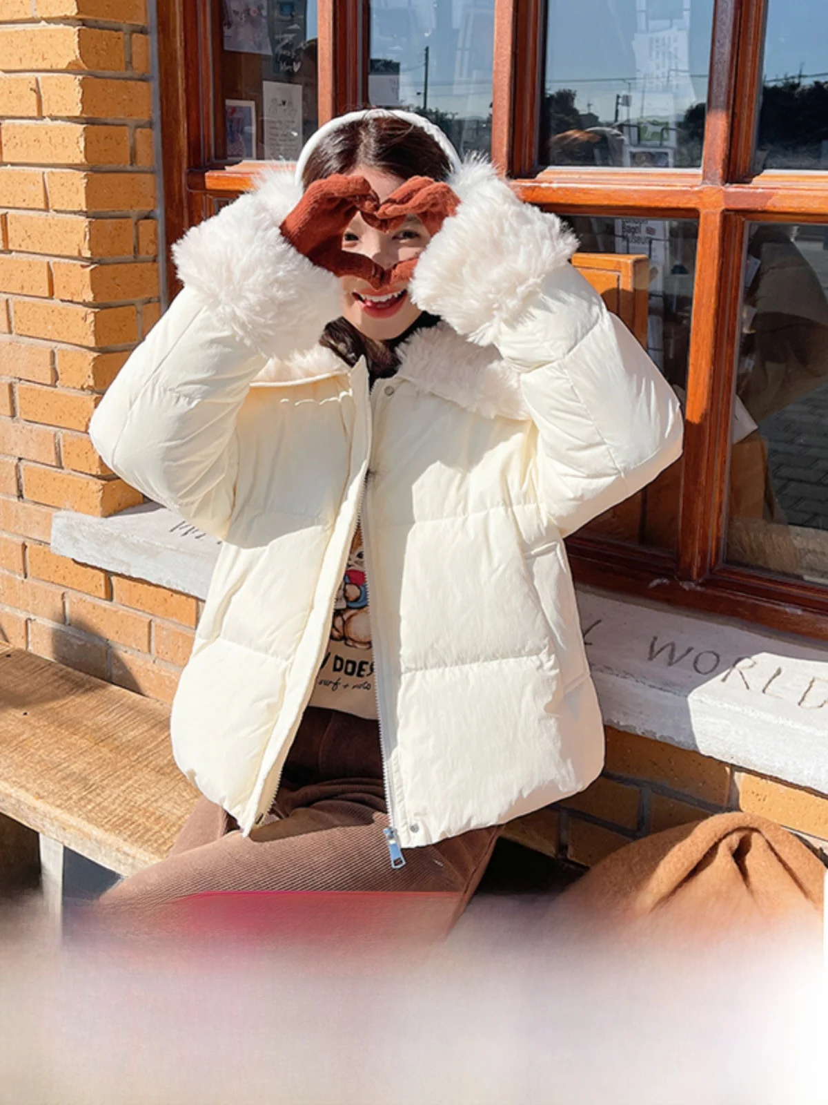 화이트 또는 양털 패치워크 다운 재킷 여성용 겨울 패션 디자인 독특한 아우터웨어 한국 스타일 출퇴근 방풍