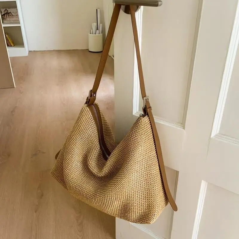 

Korean Style Straw Tote Bag Casual Relaxed Crossbody Woven Beach Vacation Large Capacity Commuter Shoulder Bag New 2025