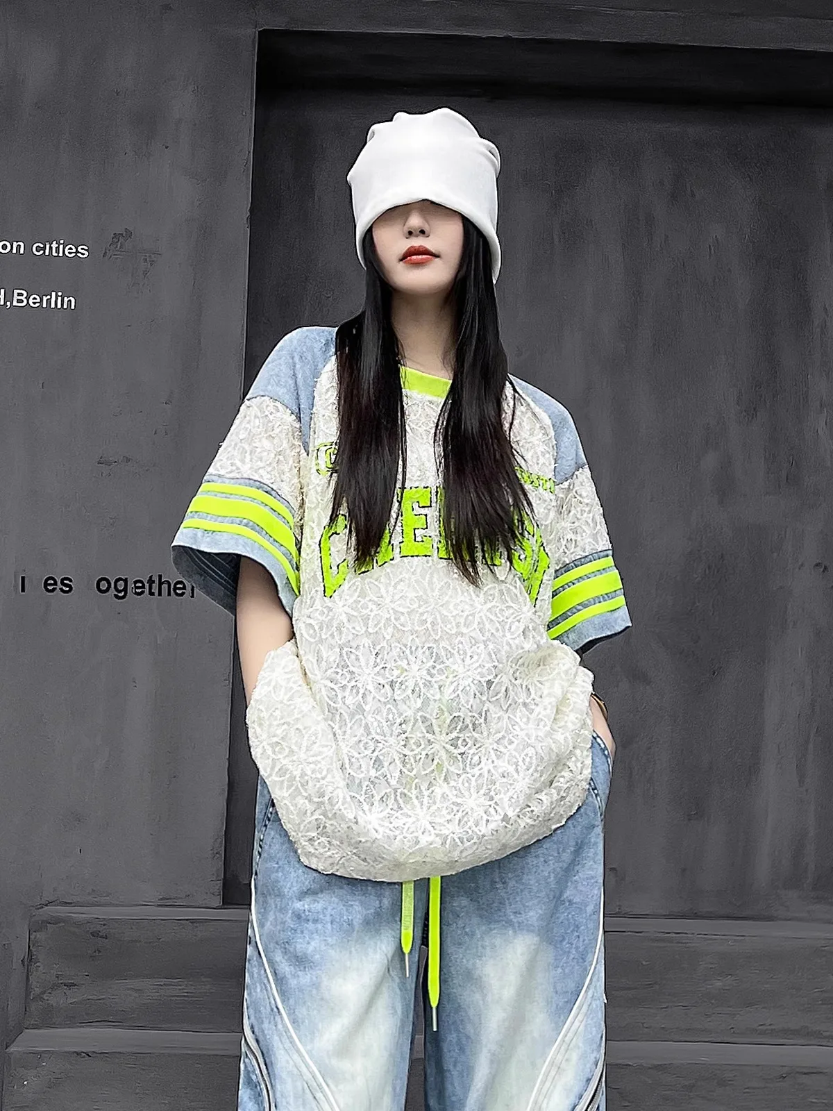 

Футболка женская M-Home Fashion Brand с вырезами, летняя, для повседневного образа, с коротким рукавом, с кружевными вставками, джинсовая, свободного кроя, хлопок, поликоттон