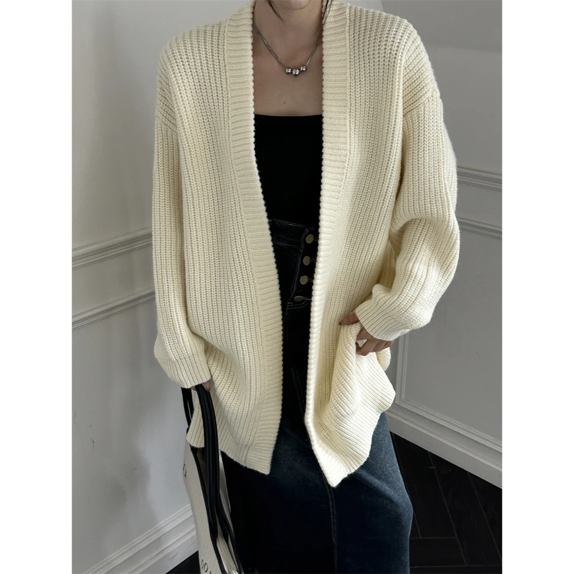 

New Mid length Sweater Coat Cardigan Women's Loose Autumn/Winter New Korean version Lazy Knitwear Top Thickness 2024