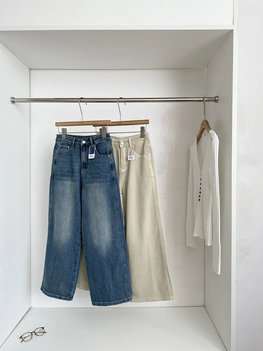 

Spring 2026 High Waist Loose Fit Women's Jeans Versatile Simple Style Retro Chic Wide Leg Pants Casual Commute Fashion