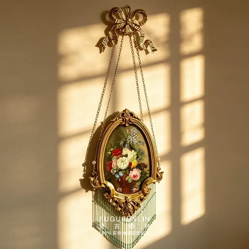 Retro Handmade French Light Luxury Court Relief Picture Frame Fringed Shield Wall Hanging Homestay Decoration European Home
