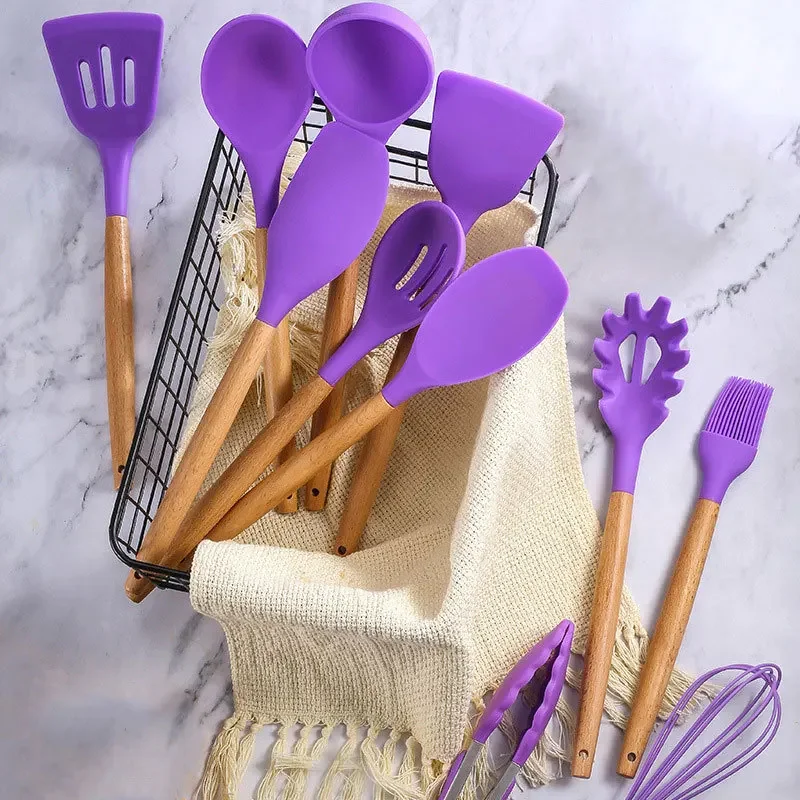 

Household items 12 pieces wooden handle silicone kitchenware Non-stick pan cooking storage bucket Baking storage tools kitchen