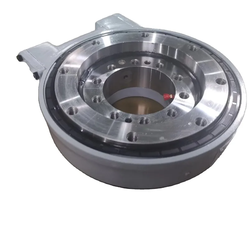 Dual Axis Solar Tracker SE7 with Planetary Gearbox Reducer Motor Industrial 663 Nm Normal 50mn,42crmo Slewing Drive