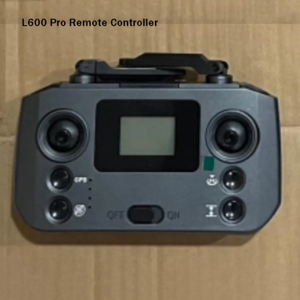 

Высококачественный пластиковый комплект аксессуаров L600 Series (многостилевой, черный), включая батарею, пульт дистанционного управления и пропеллеры.