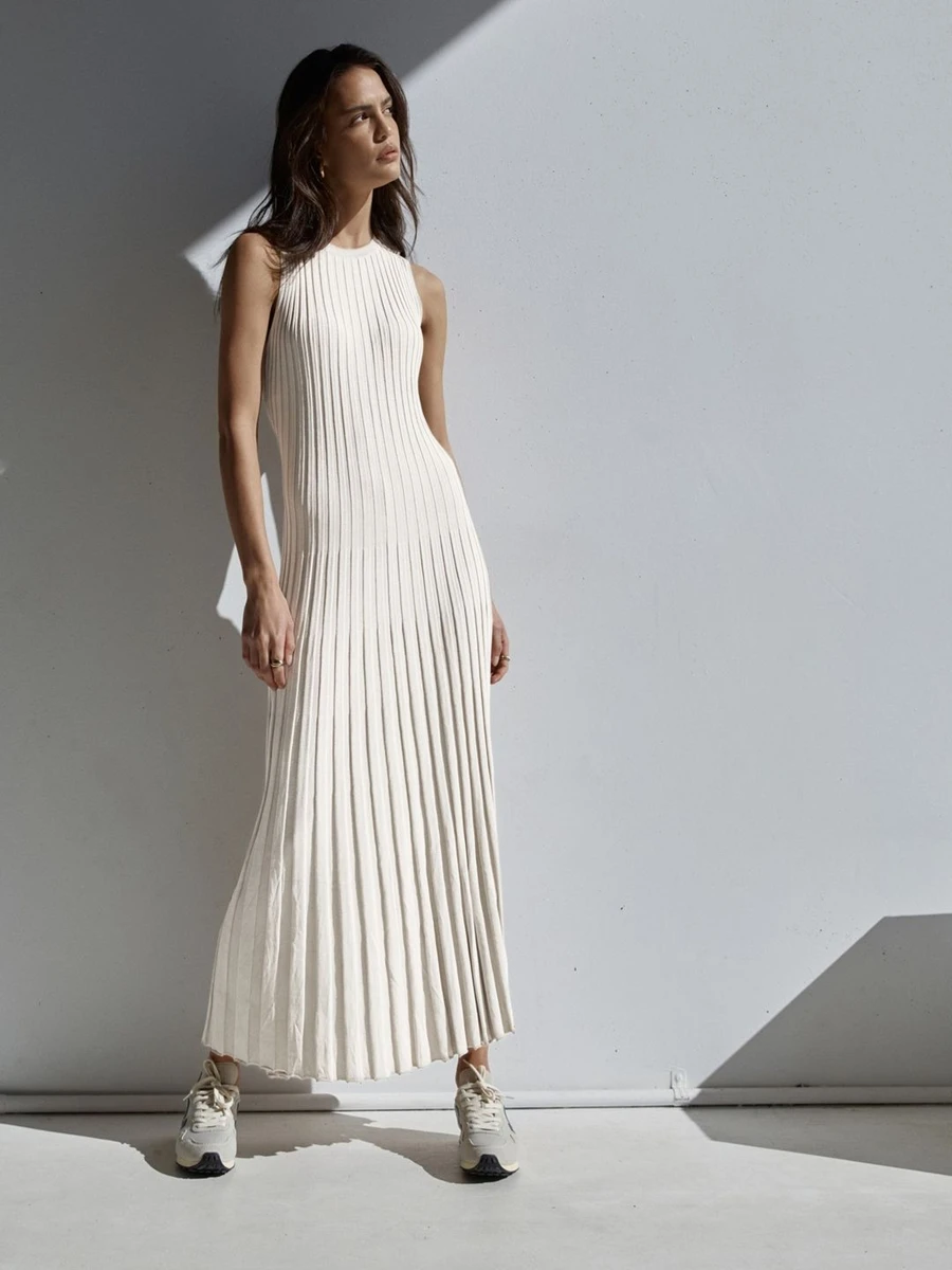 

Women Y2k Pleated Ribbed Knit Long Dress Casual Sleeveless Ruched Swing Dress Elegant Vintage Slim Fit Tank Summer Dress 2000s