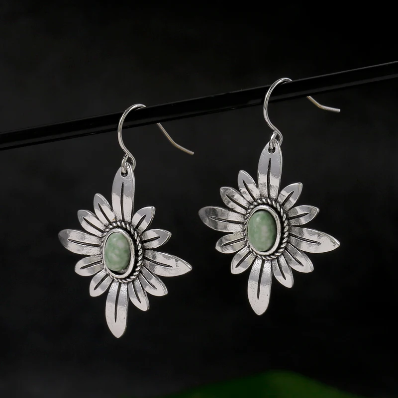 Bohemian Retro Style Hand Carved Flower Appearance Alloy Material Paired With Green Stone Women's Earrings