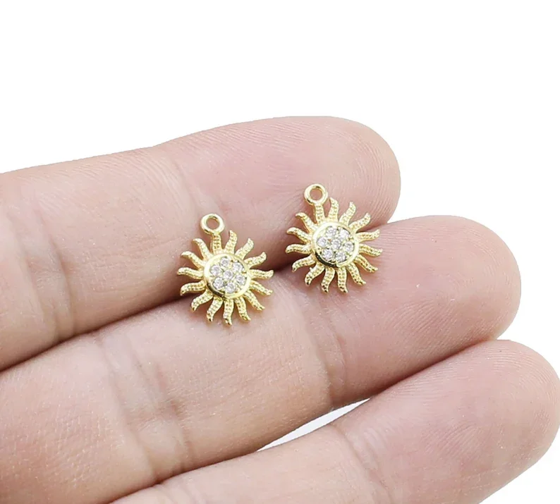 

10pcs Hammered Sun Charm, Solid Sunflower Pendant, Jewelry Making, Earring Findings, Necklace Pendant, 13.2x11.3mm R2779