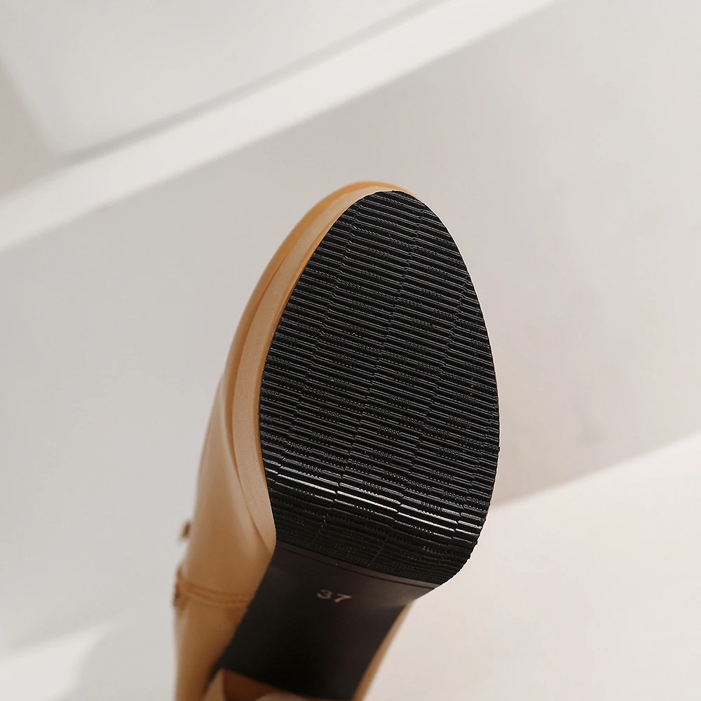 2026 ربيع جديد الحلو أبيض أسود النساء الكاحل الجوارب منصة عالية الكعب سيدة أحذية الحفلات زائد صغيرة كبيرة الحجم 13 32 44 47 50