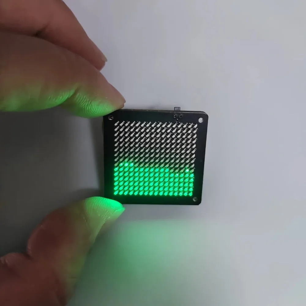 Giocattolo Creativo LED con Simulazione di Liquido, Controllo a Movimento, Divertenti Ornamenti Luminosi, Mini Lampada Ricaricabile con Flusso d'Acqua, Regalo