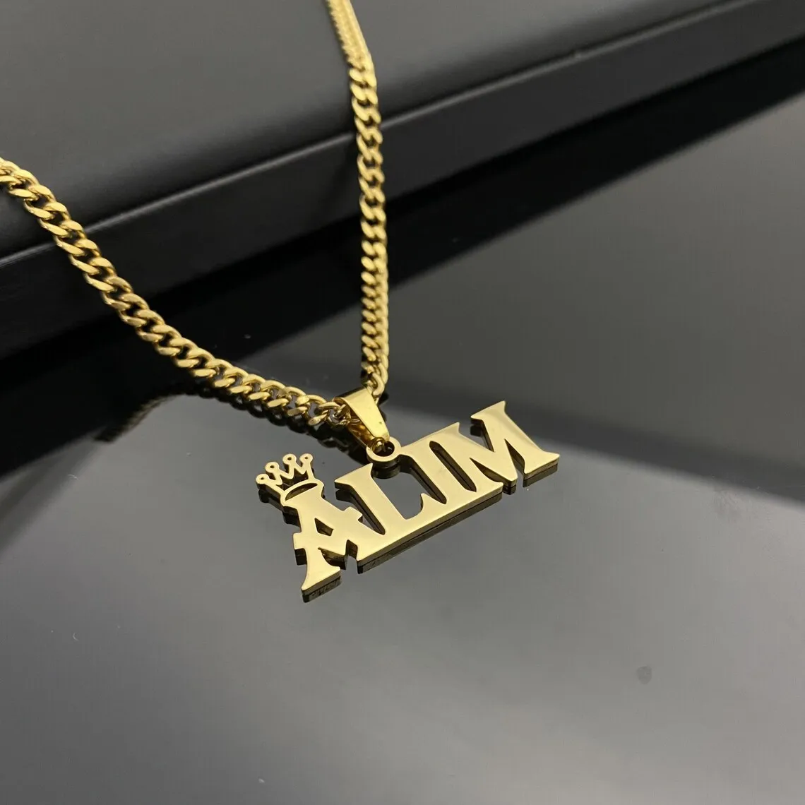 

Custom Crown Name Necklace Women Men Trendy Jewelry Personalized Gold Color Stainless Steel Cuban Chain Nameplate Necklace