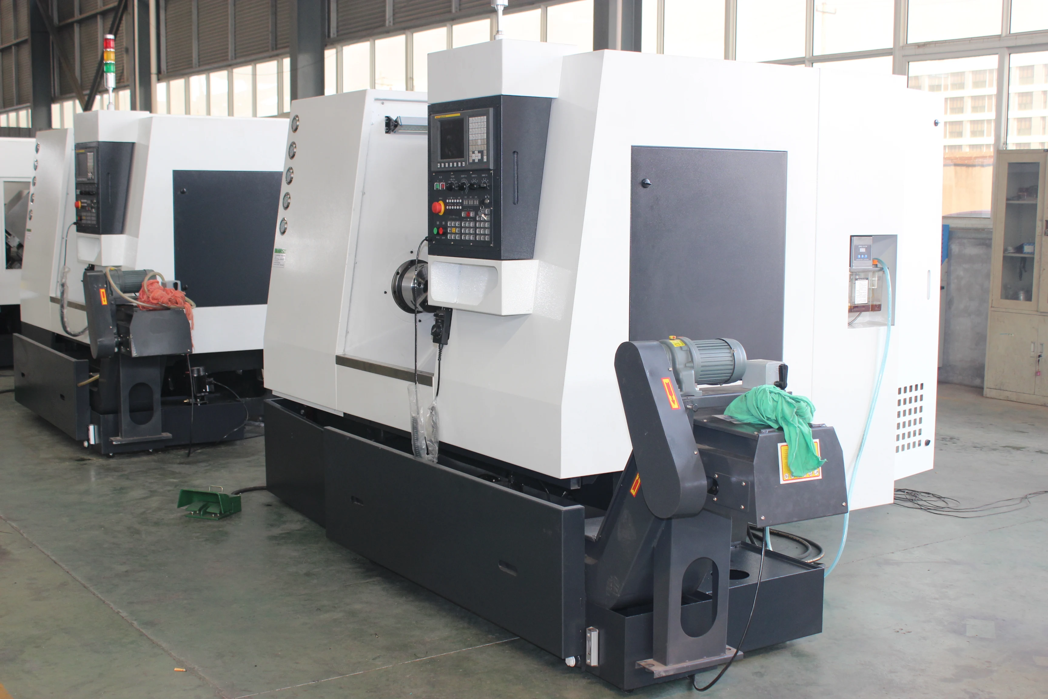 TCK550 CNC Slant Bed Lathe Turning Machine High Speed Medium Duty Optional Hydraulic Chuck Tailstock for Medium Heavy Machining