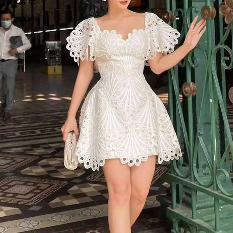 

Heavy Industry Lace Hollow Design Short Temperament White Dress Women's Summer Fashion Elegant Slim Fit Waist Closing Dresses