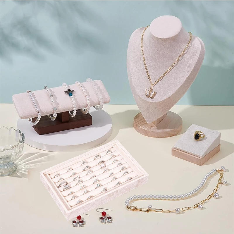 Juego de 4 piezas de exhibición de joyas de gamuza beige, exhibidor de collares tipo busto, organizador de anillos, soporte de exhibición de collares y soporte en T para pulseras