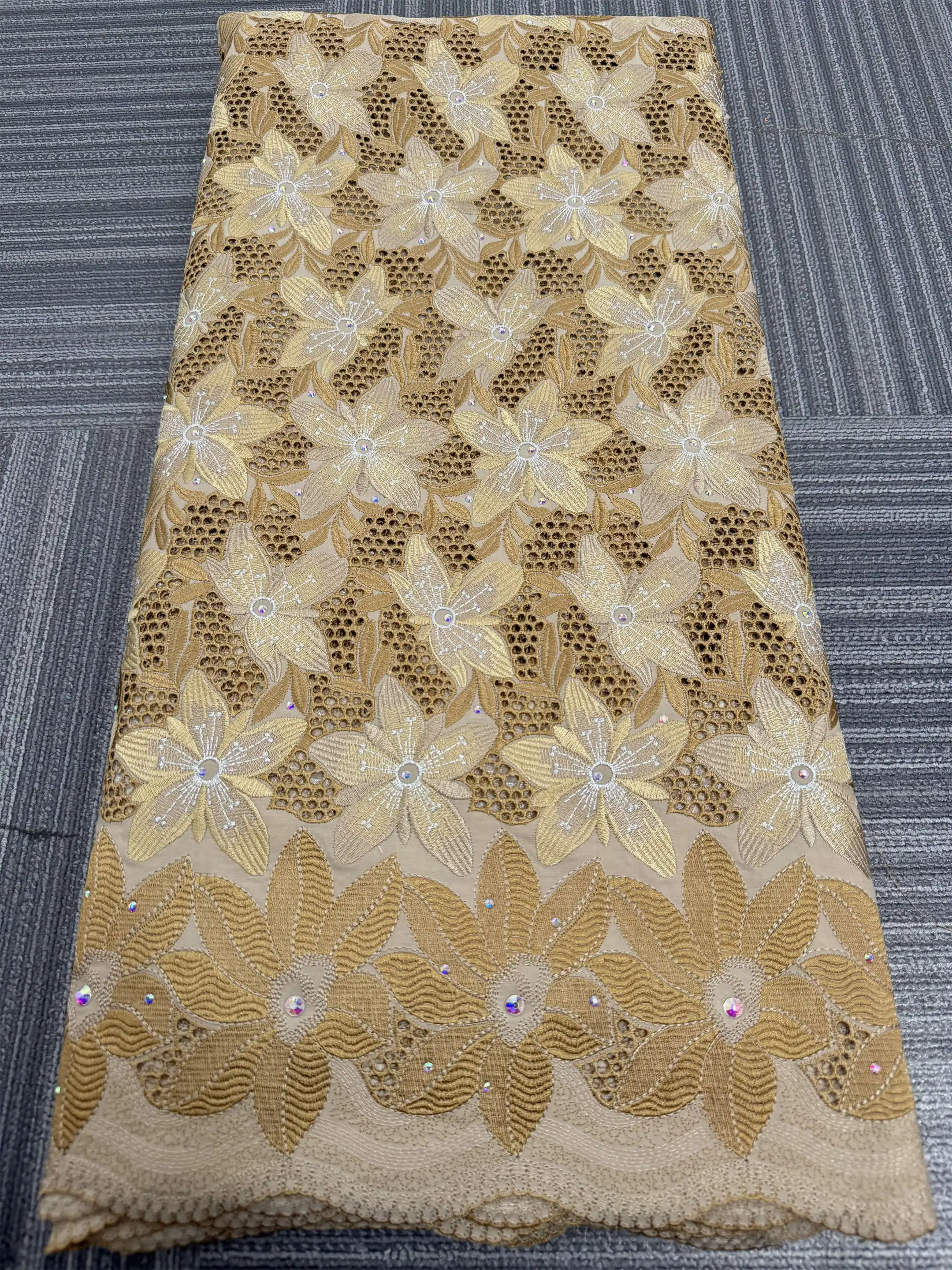 Newest Fine Soft Textured Swiss Voile Lace Embroidery African Cotton Fabric for Traditional Garments Dubai Nigeria Switzerland