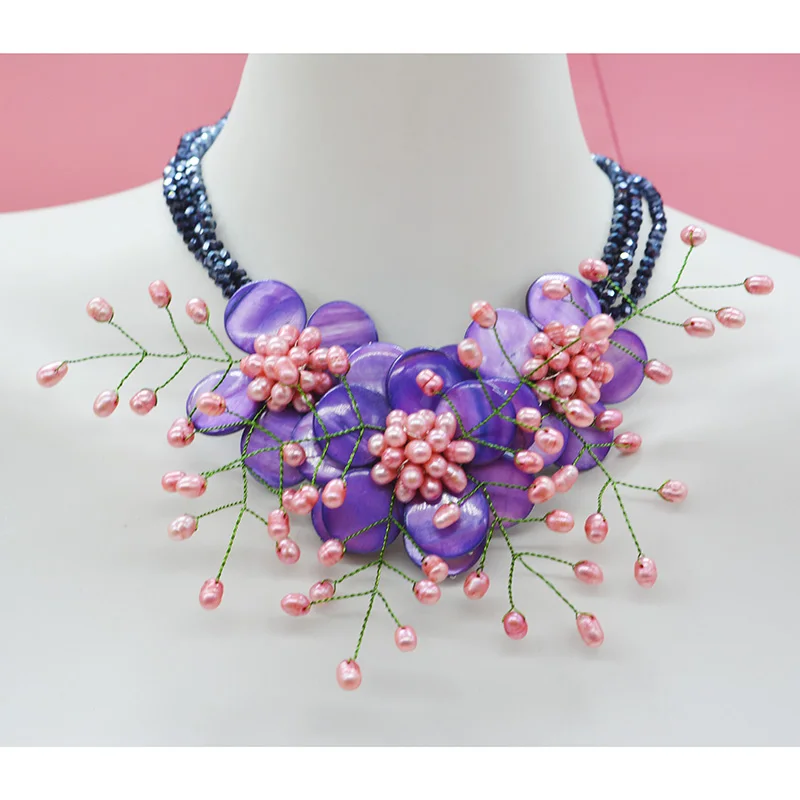 

The most classic bosnian style flower necklace !! Design Beauty Adeican Wedding Shell Flower Jewelry Necklace 19"