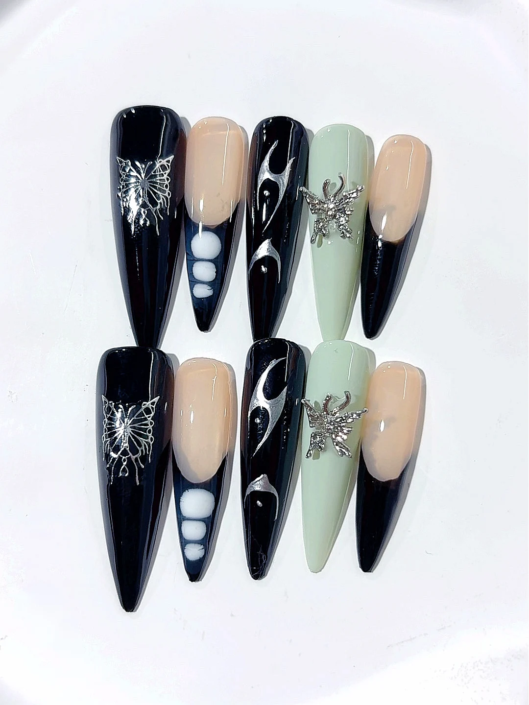 

Smudged Butterfly Long Pointed Fashion Manicure (L127)