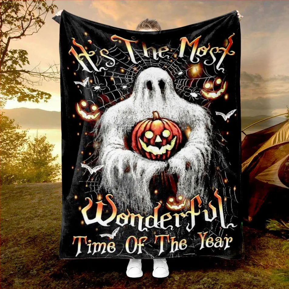 

1 blanket for Halloween, featuring little ghosts, pumpkins and spiders, combined with a dark castle design
