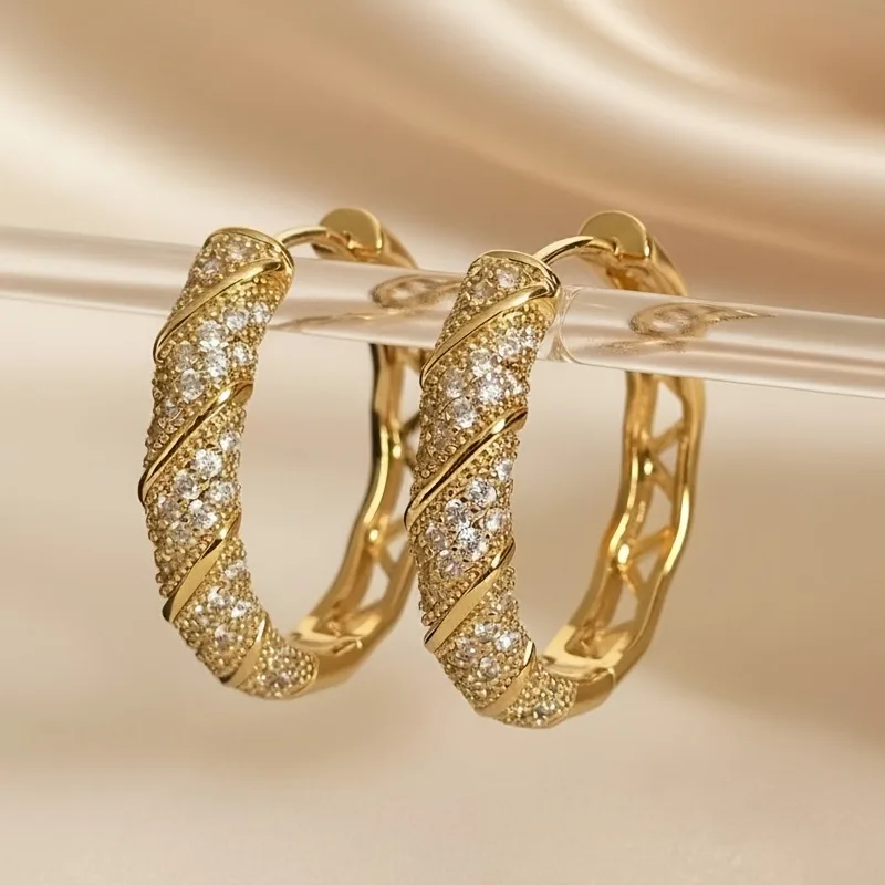 1 Pair of Shimmering Elegant Gold Color Earrings Fashion Die-Cast Twisted Wire Ear Cuffs Women's Engagement Wedding Jewelry Gift