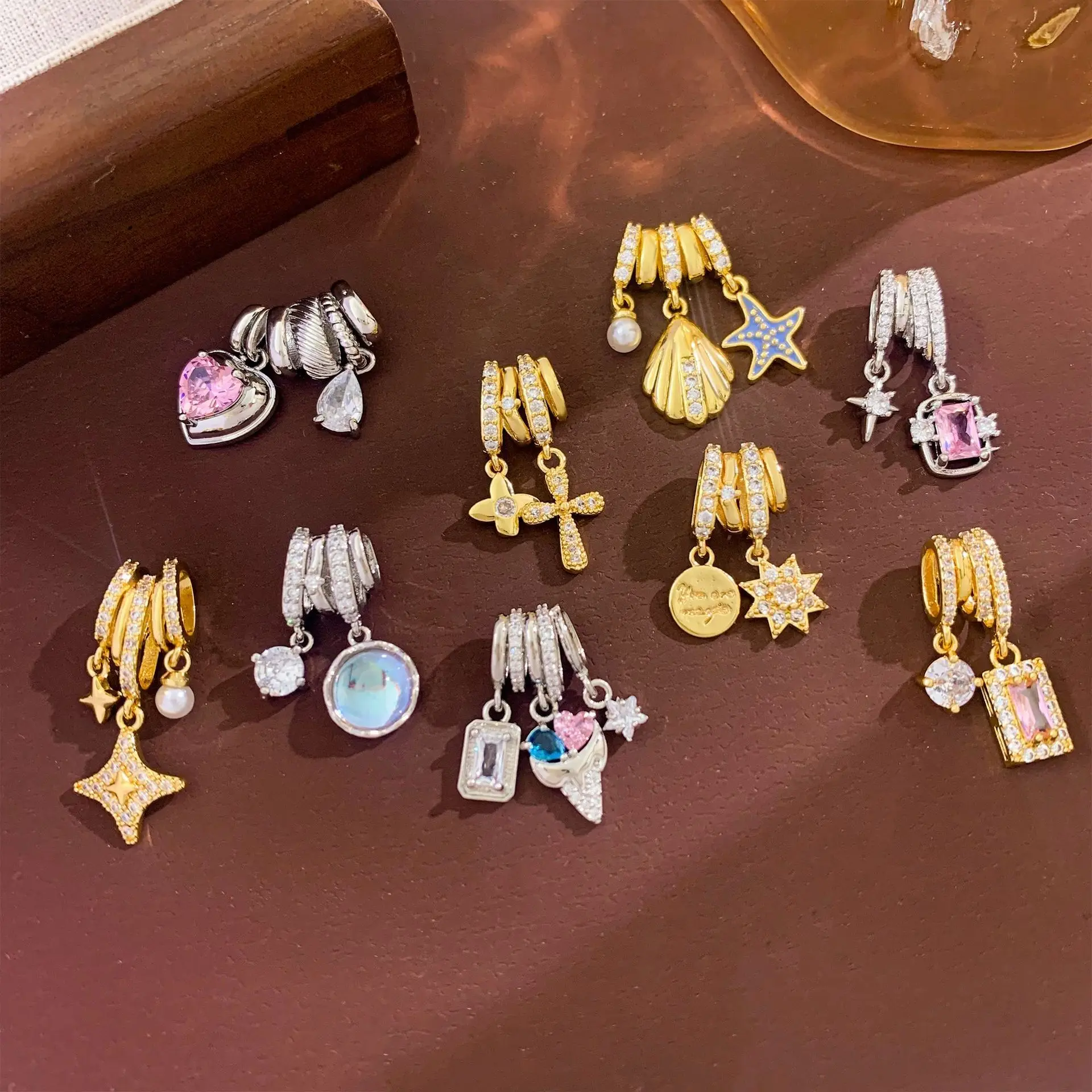 

2pcs Charms Gold Color Geometric Star Geometric Micro Pave Clear Rhinestone Pendant for Women DIY Necklace Jewelry Findings