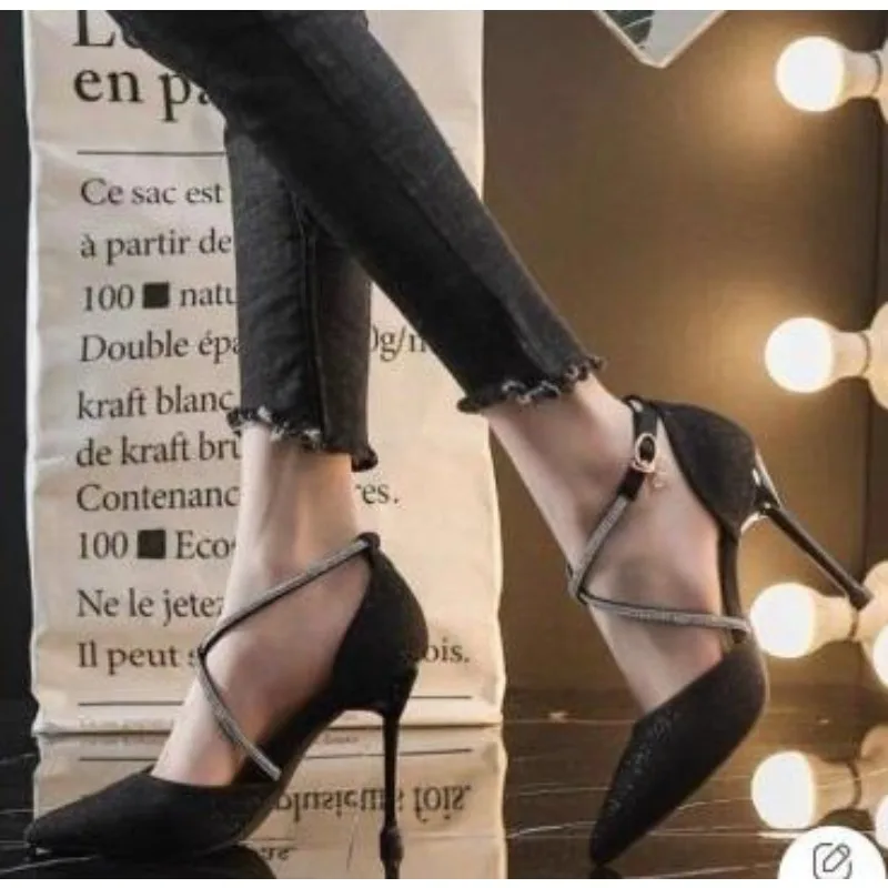 Nuove donne estive Sexy tacchi a spillo décolleté moda donna scarpe da festa a punta per scarpe nere da sposa Zapatos Mujer