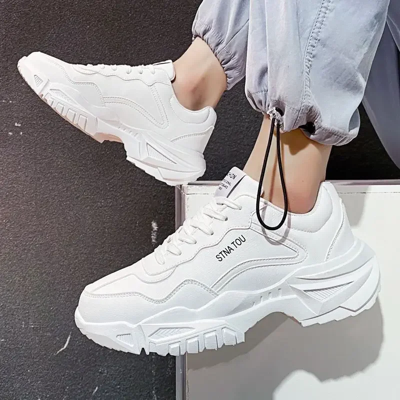2025 Mans Spring Autumn Breathable White Sneakers Fashionable Versatile Lace-up Athleisure Shoes Comfortable for Walking/Gym