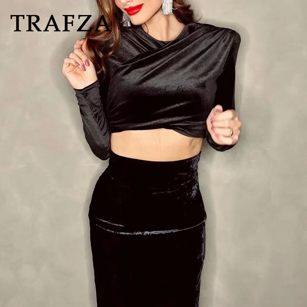 TRAFZA 여성용 빈티지 단색 벨벳 스웨터, 지퍼 O-넥 슬림 스웨터, 짧은 구김 블랙, 우아한 여성 스웨터, 2024 겨울