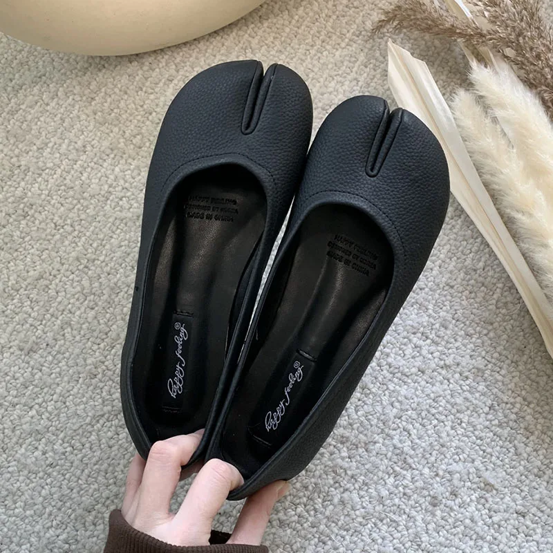 Vrouwen Flats Tabi Ninja Schoenen Vrouw Dames Microfiber Lederen Comfy Flats Split Teen Slippers Zachte Bodem Loafers Effen Korte La