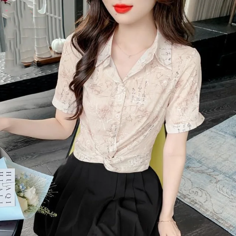 Minimalist Commuter 2024 Summer New Women\'s Blouse Polo-Neck Button Elegant Korean Loose Sweet Short Sleeve Printed Shirt Tops