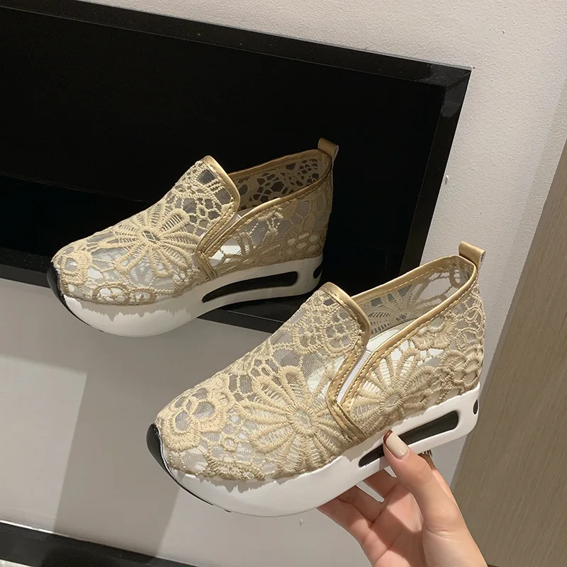 

Classic Black Embroider Sneakers for Women 2025 Comfortable Breathable Mesh Casual Shoes Woman Lightweight Platform Shoes Mujer