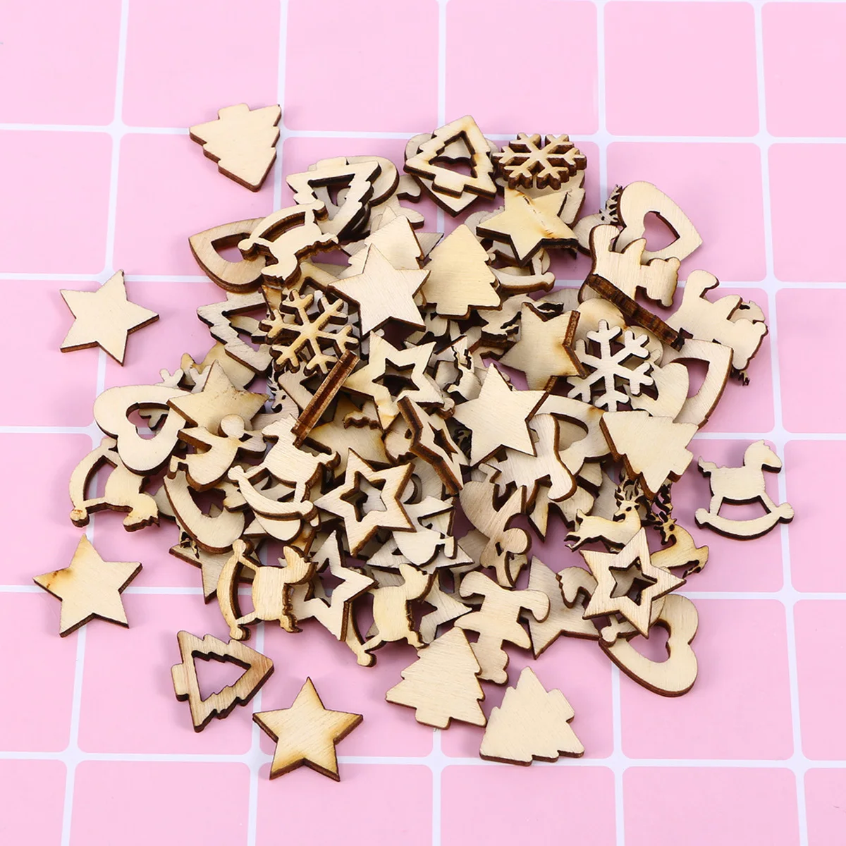 

100Pcs Wooden Xmas Pendant Durable Creative Hanging Decor Christmas Tree Ornament Lightweight Festive Decoration Christmas Gift