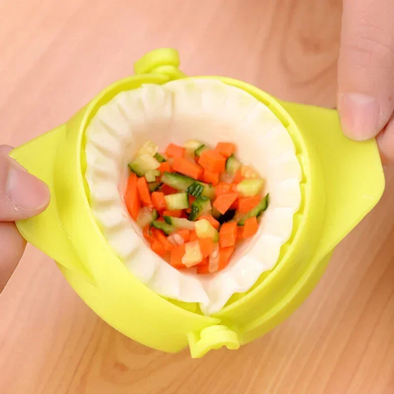 

DIY Plastic Dumpling Mold Dumpling Machine Elektryske DumplingS Machine Druk Meat Pastry Mold DumplingS Form Cut Kitchen Tools