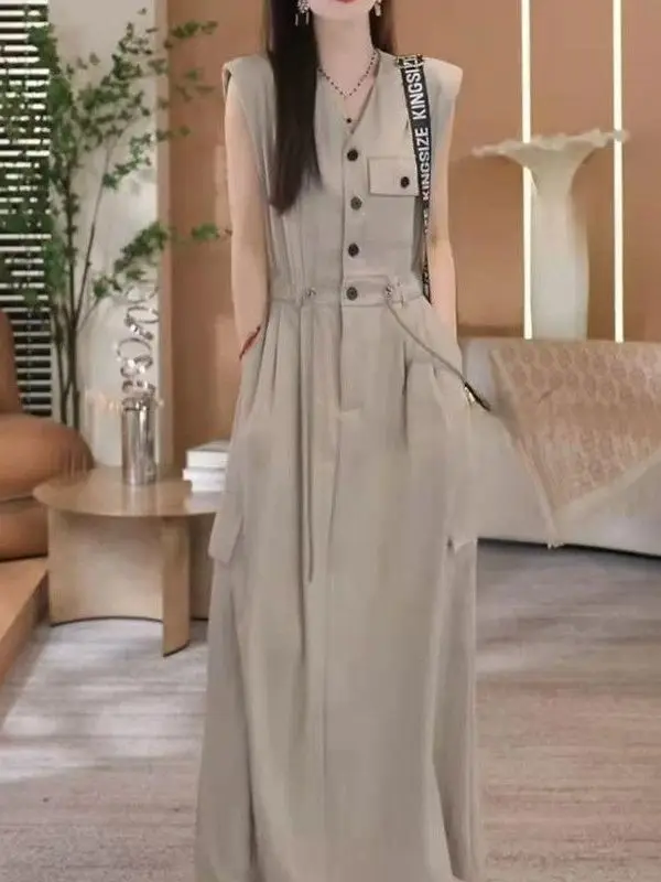 

plus Size Summer Slimming Waist Casual Long Dress Women's Sleeveless Vest Dress Fashionable A-Line Skirt V-Neck No Ironing Re...