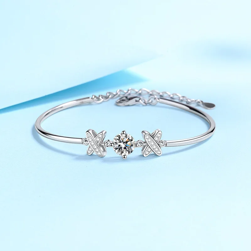 1ct Moissanite New S925 Sterling Silver Fashionable and Luxurious Adjustable Push-pull Cross Four Claw Women's Bracelet