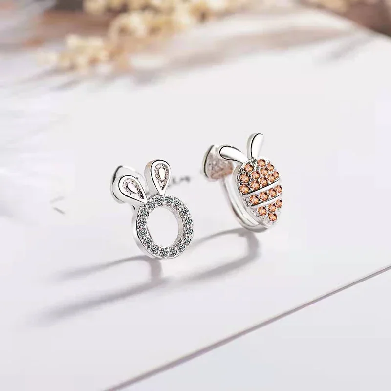 Wholesale Silver Color Cute Animal Rabbit Carrot Ear Clip Ladies Asymmetric Creative Cartoon Earrings Children Girls Earring